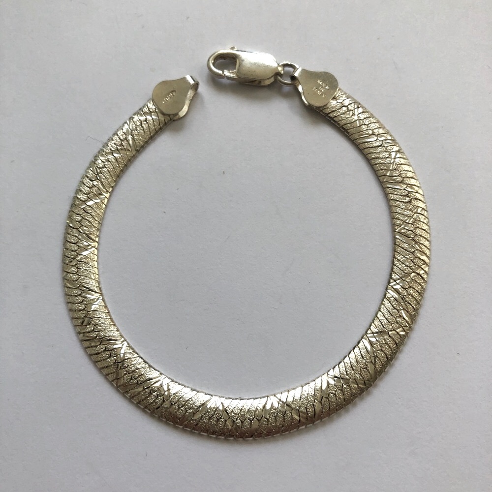 Sterling Silver Diamond Cut Curved Bracelet